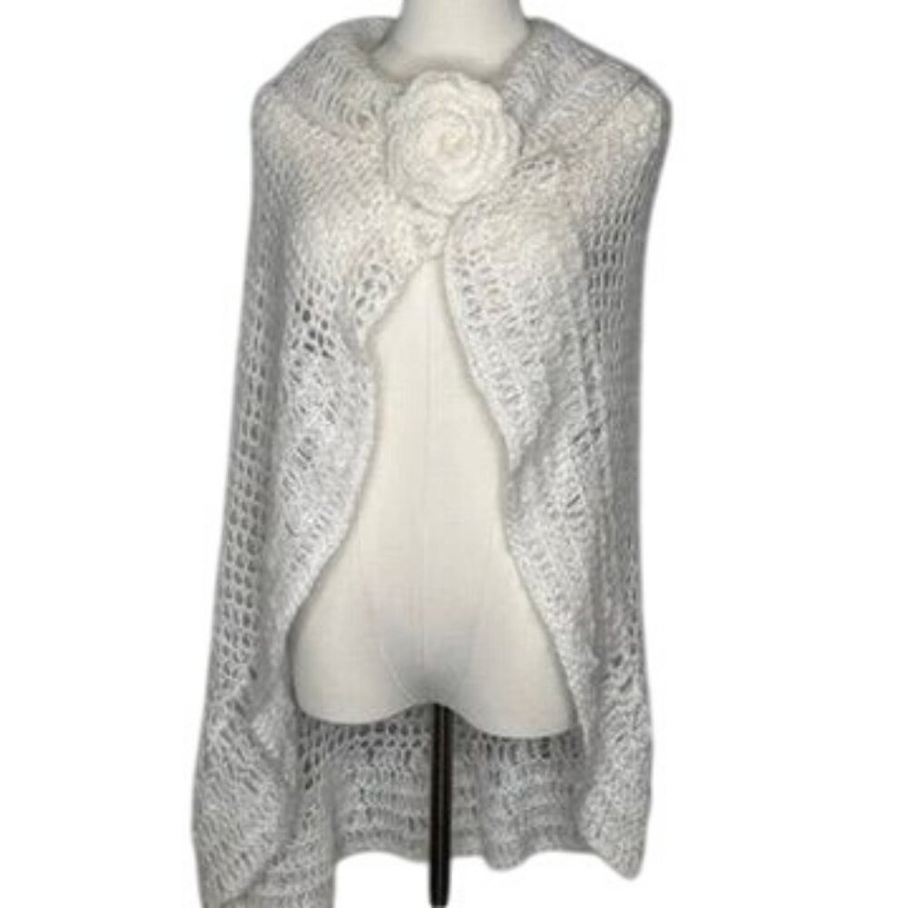 Elizabeth Gillett NYC White Mohair Nylon Acrylic Knit Shawl With Rose Detail 45"
